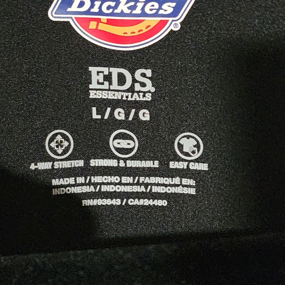 Dickies Women's V-neck Black Scrub Shirt With Two Front Pockets And Pen Pocket - Picture 3 of 9